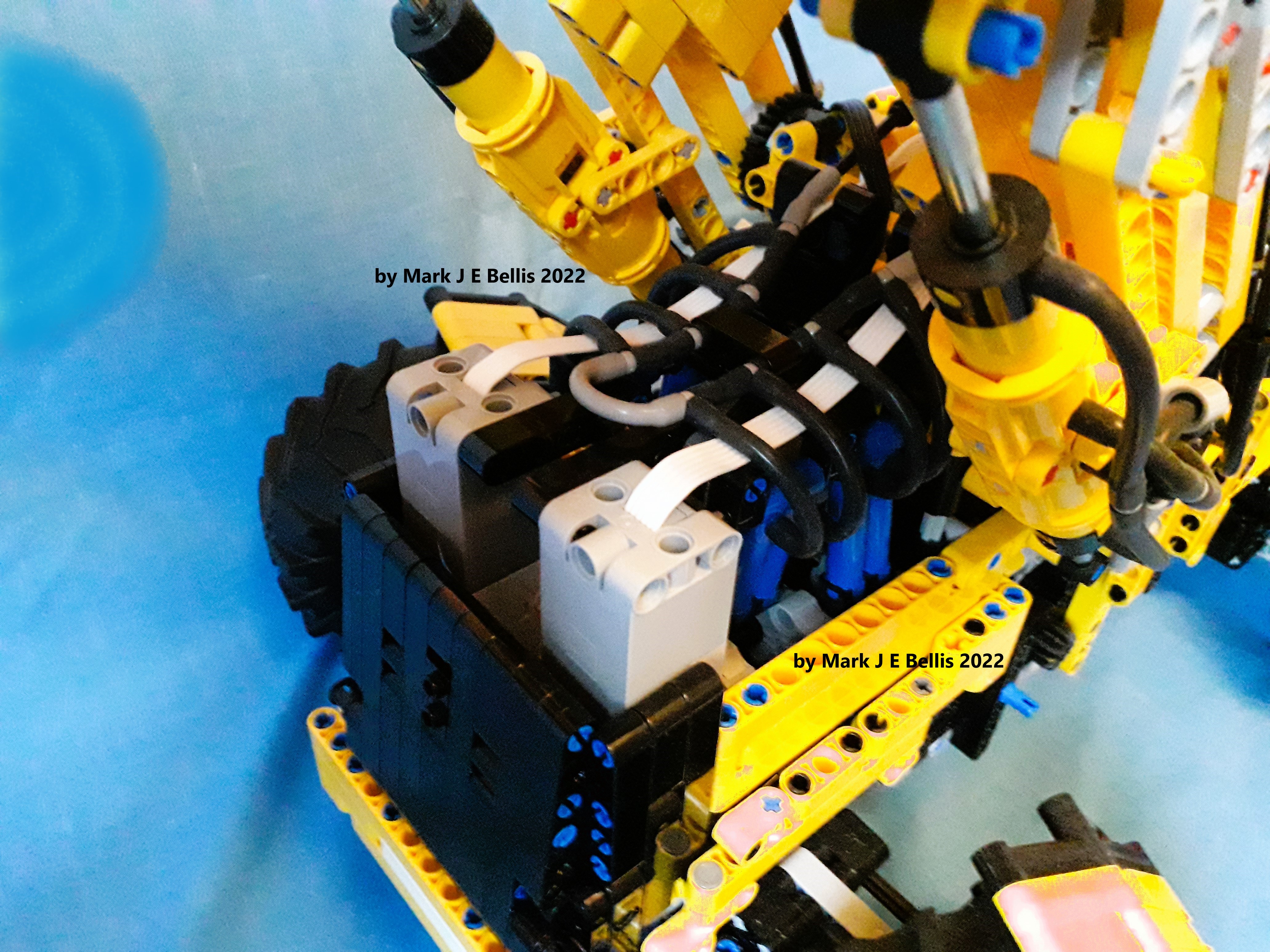 zjcb_3cx_compact_mbellis_wip05.jpg