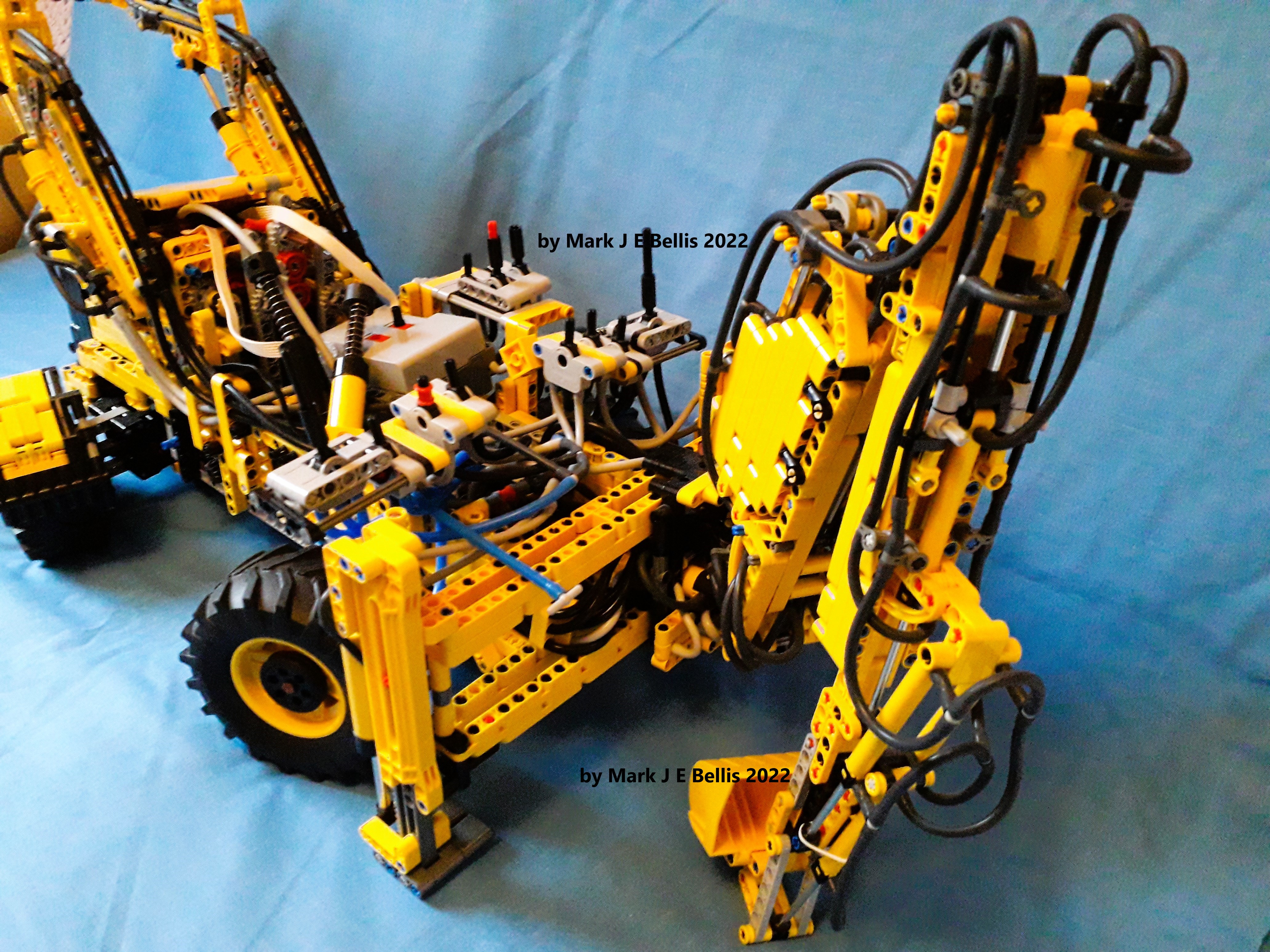 zjcb_3cx_compact_mbellis_wip06.jpg