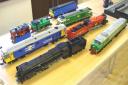 8mm_scale_trains_by_mark_bellis_ba_agm06.jpg