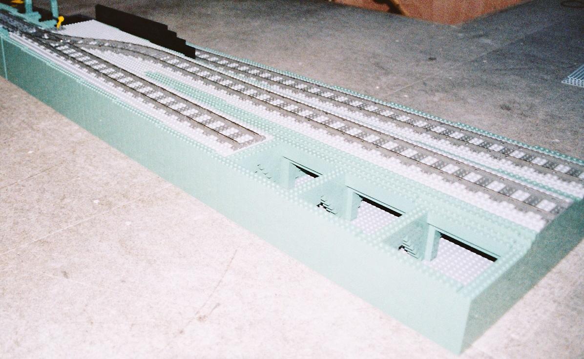 1st_gen_modules2_loft_feb05.jpg