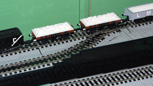 gypsum_wagons1.jpg