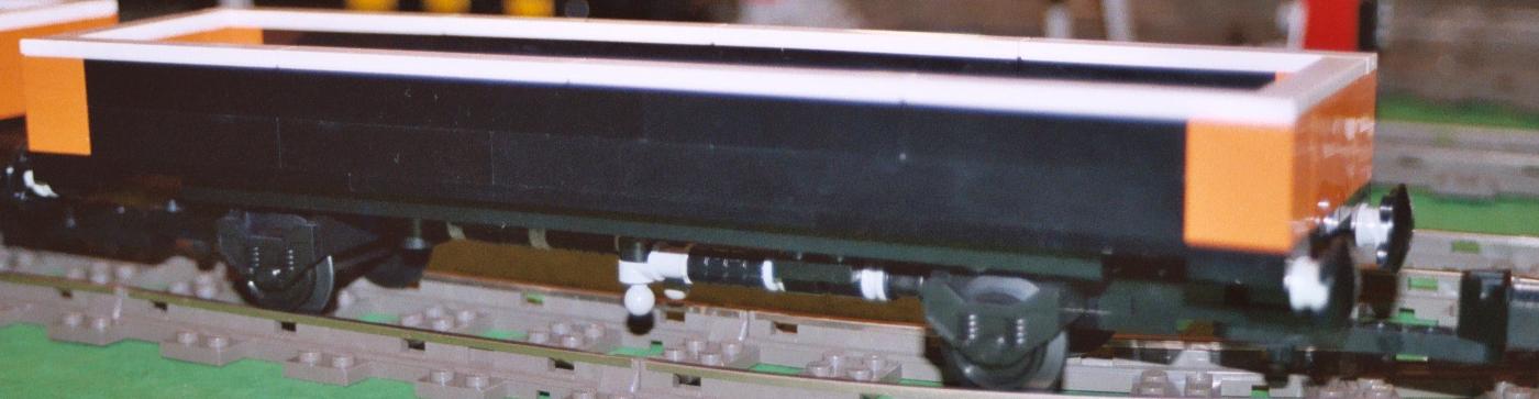 loadhaul_tube_wagon_hull_nov_2004.jpg