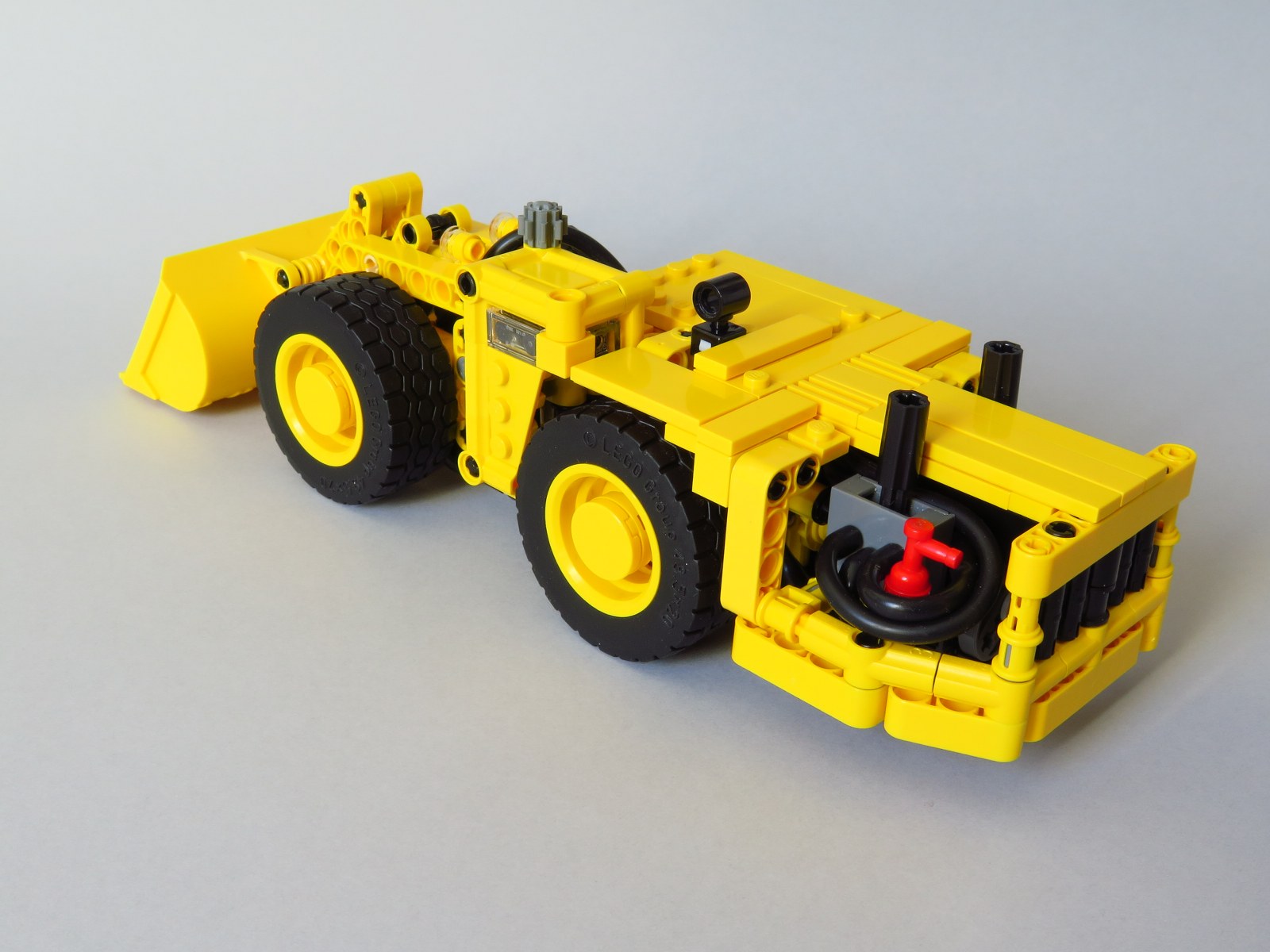 mini_underground_loader009_1600x1200.jpg