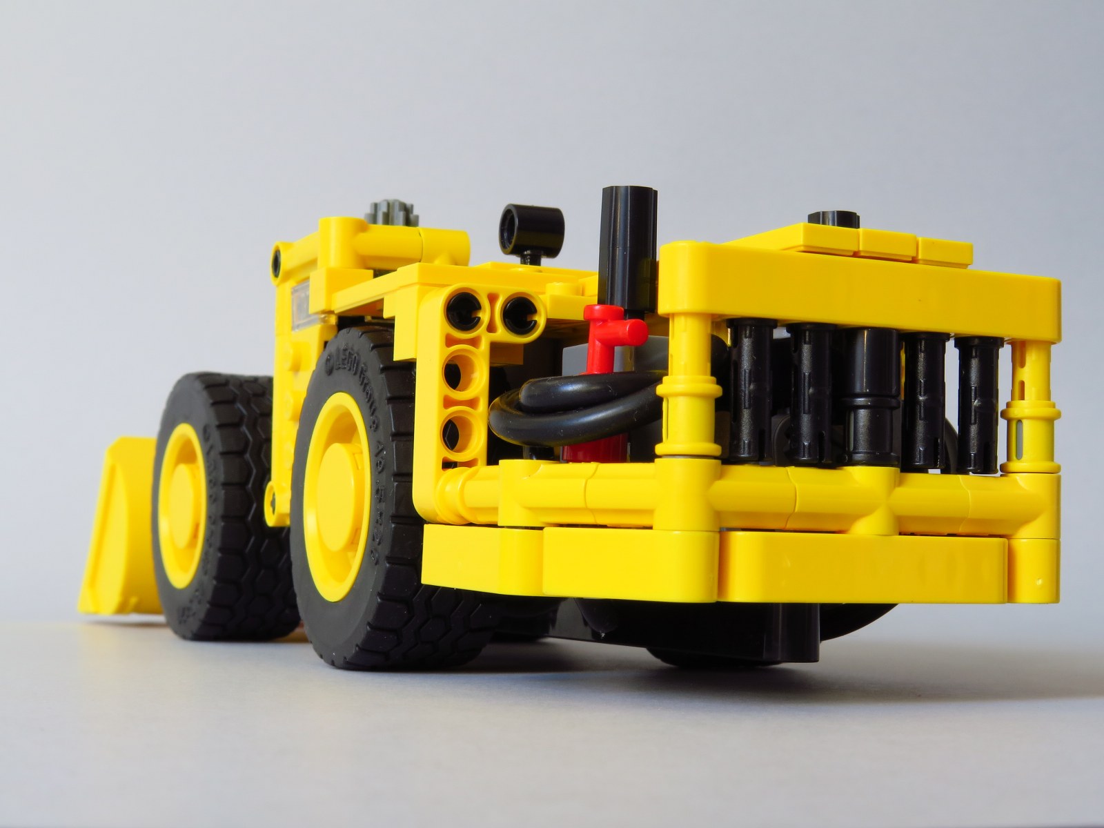 mini_underground_loader010_1600x1200.jpg