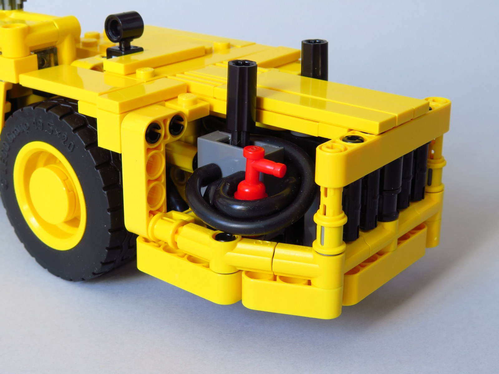 mini_underground_loader019_1600x1200.jpg