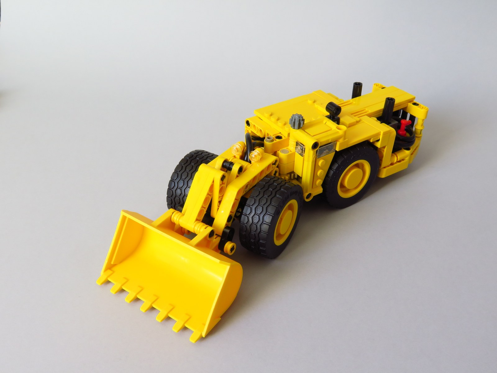 mini_underground_loader023_1600x1200.jpg