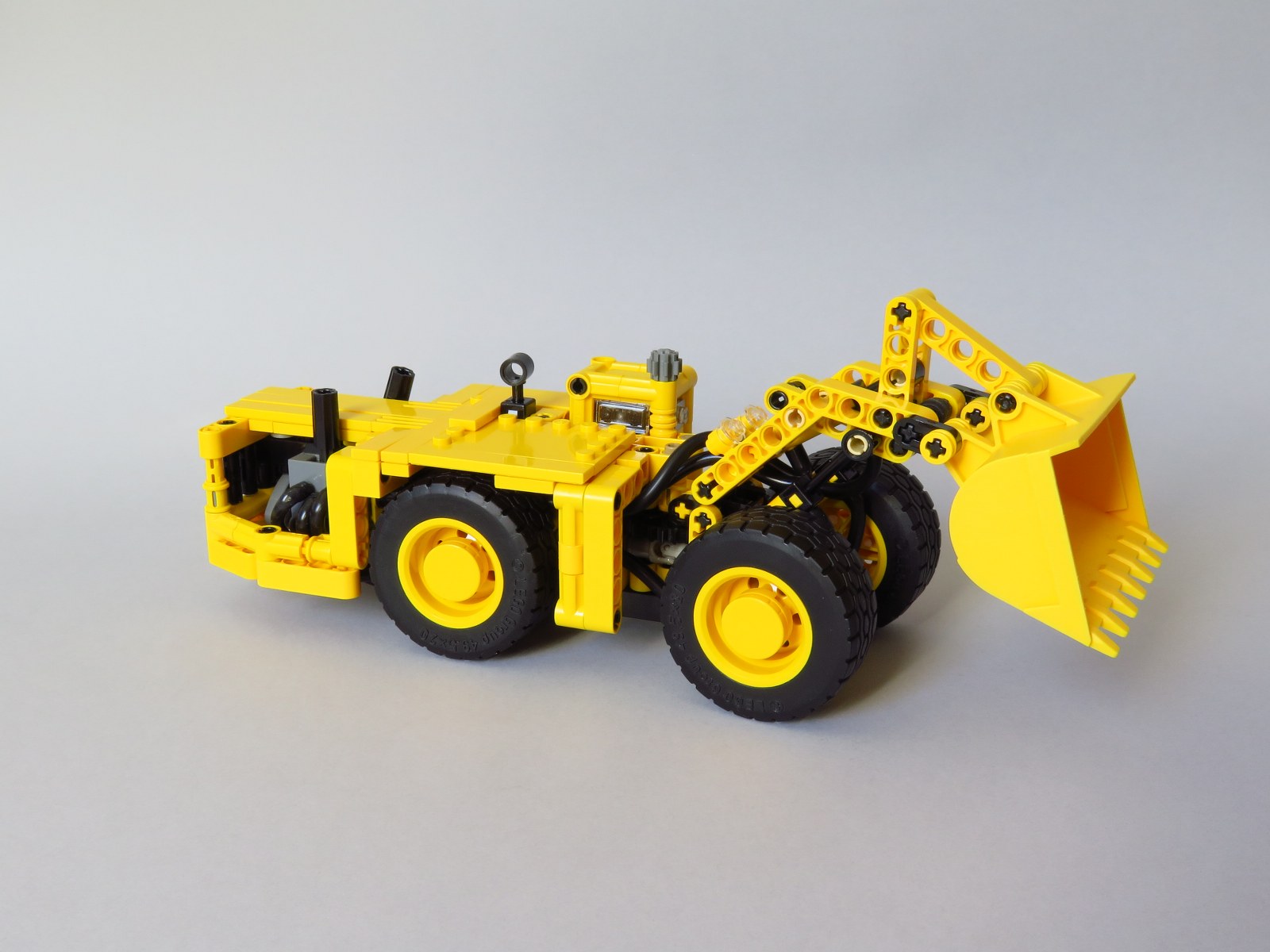 mini_underground_loader028_1600x1200.jpg