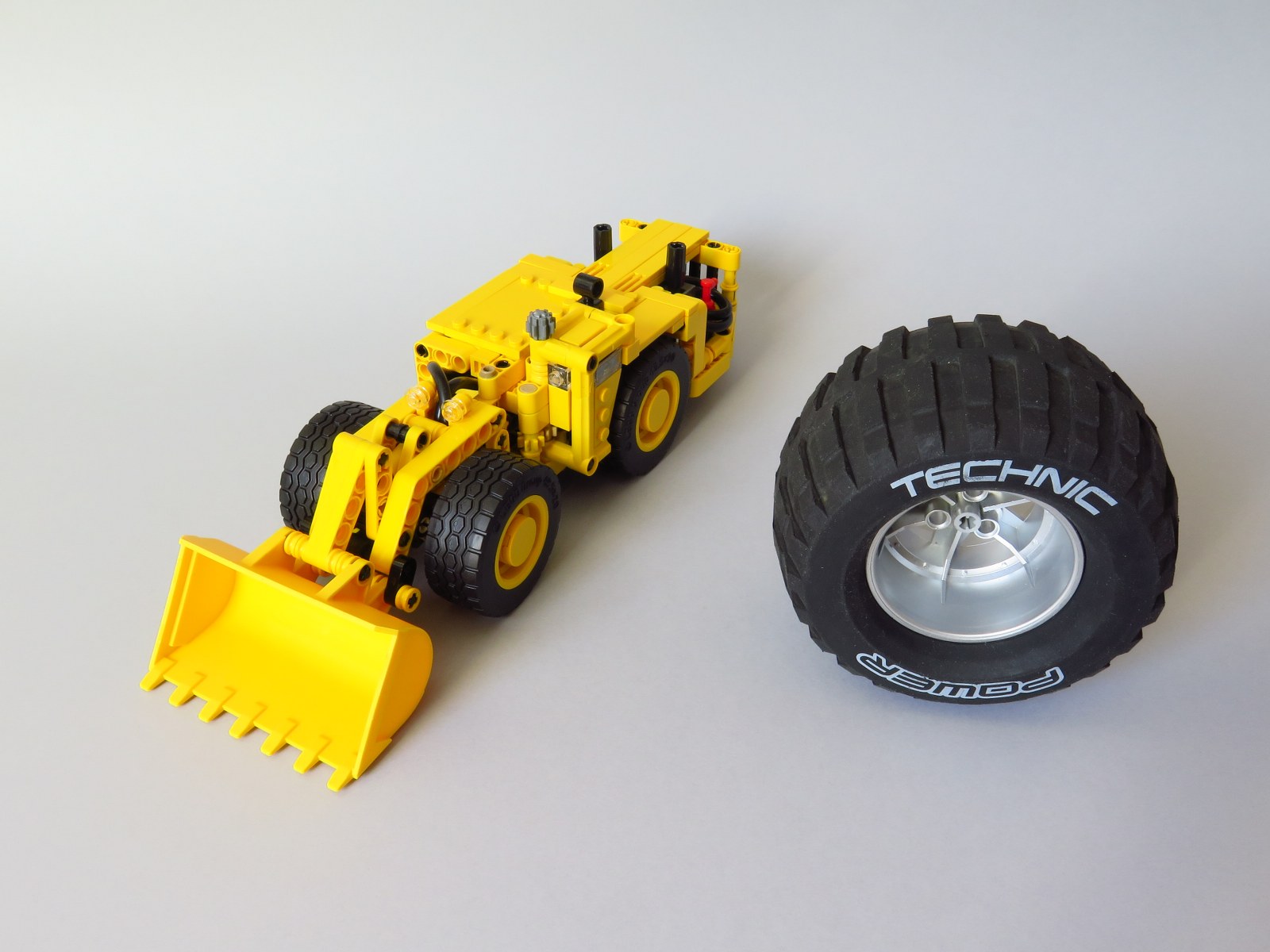 mini_underground_loader030_1600x1200.jpg