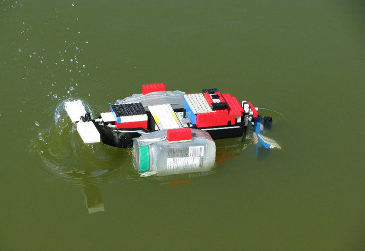 boat1.jpg