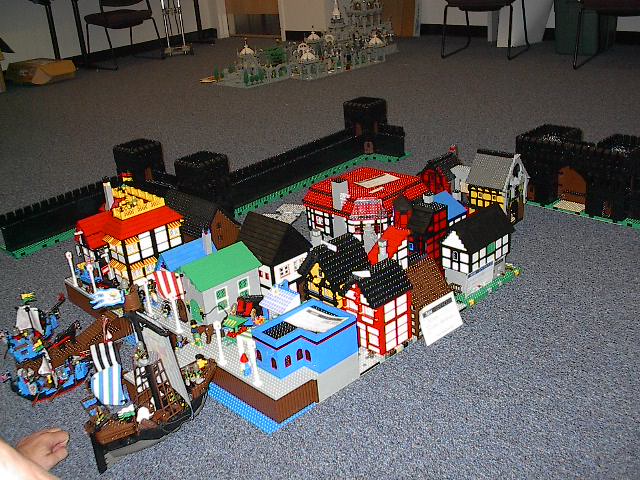modular_town2.jpg