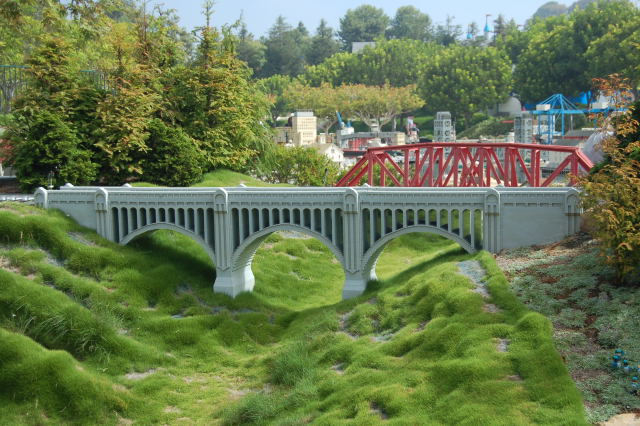 llca0408.jpg