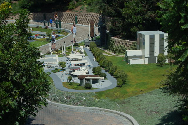 llca30032.jpg