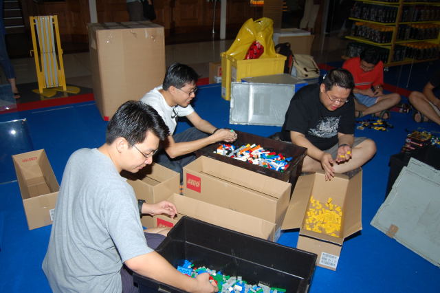 d50legoshow06070006.jpg