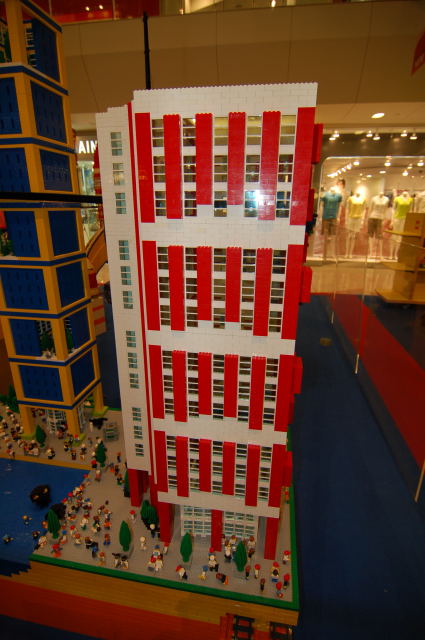 d50legoshow060720007.jpg