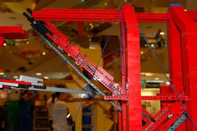d50legoshow060720014.jpg
