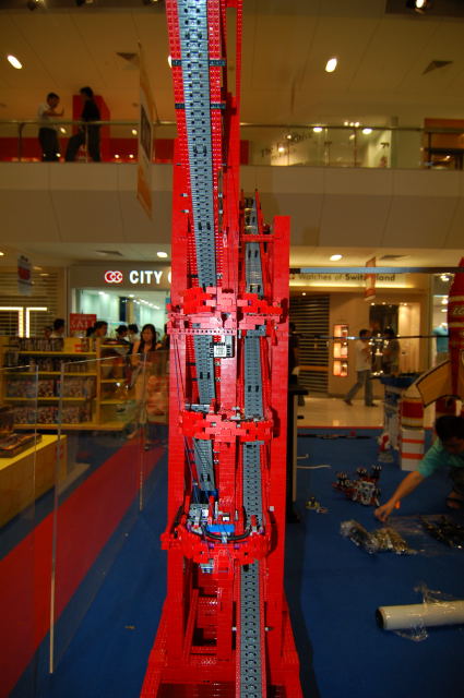 d50legoshow060720015.jpg