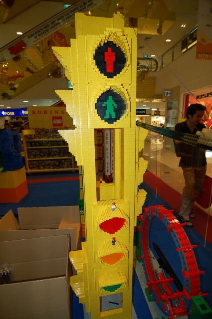 d50legoshow060720022.jpg