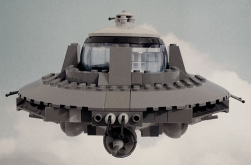 iron_sky_saucer_5.jpg