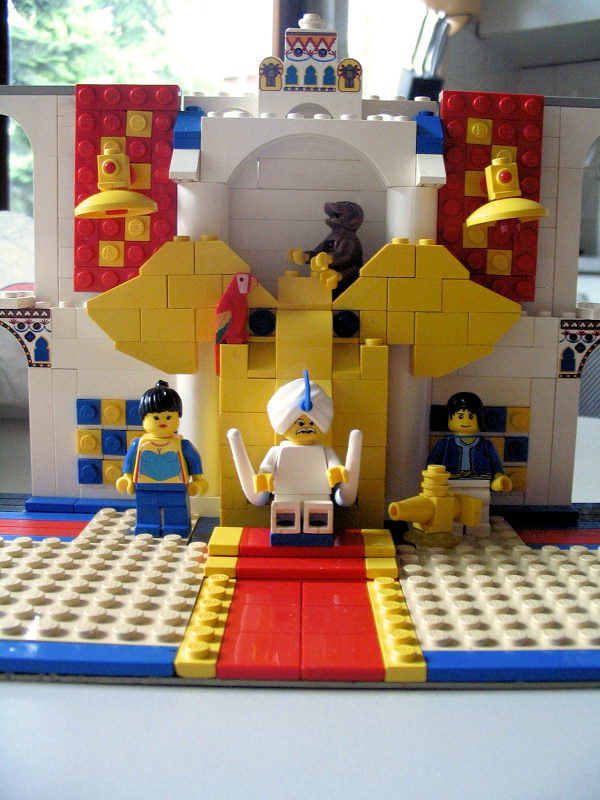 throneroom3.jpg