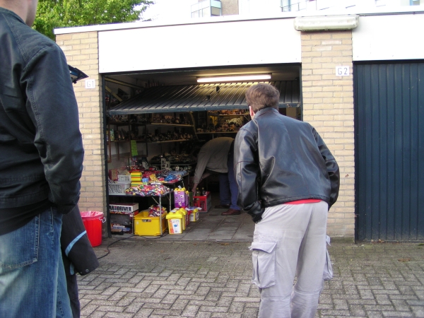 16_0910h_de_verkoop_gaat_beginnen.jpg