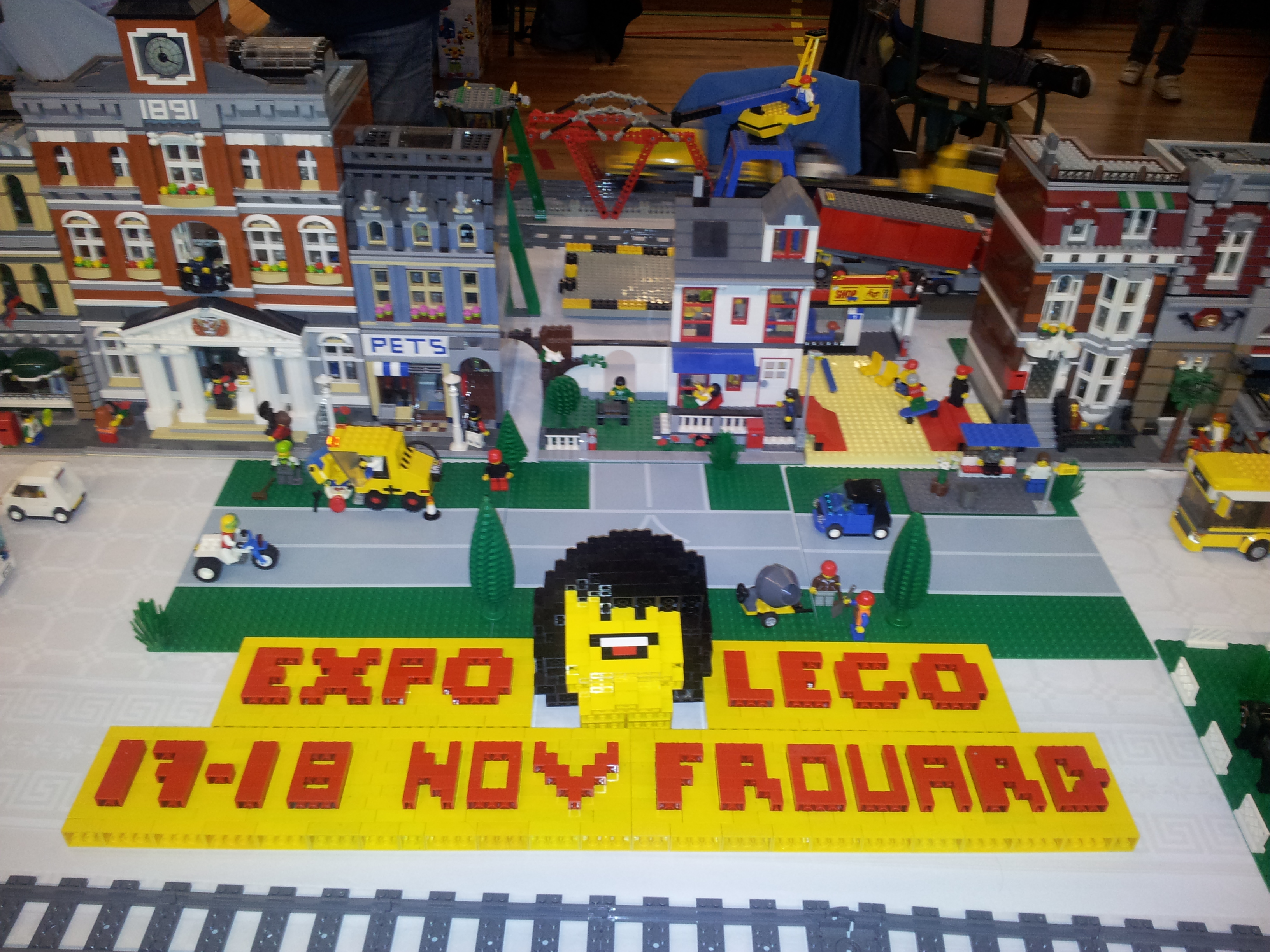 1-expo-lego-nov2012.jpg