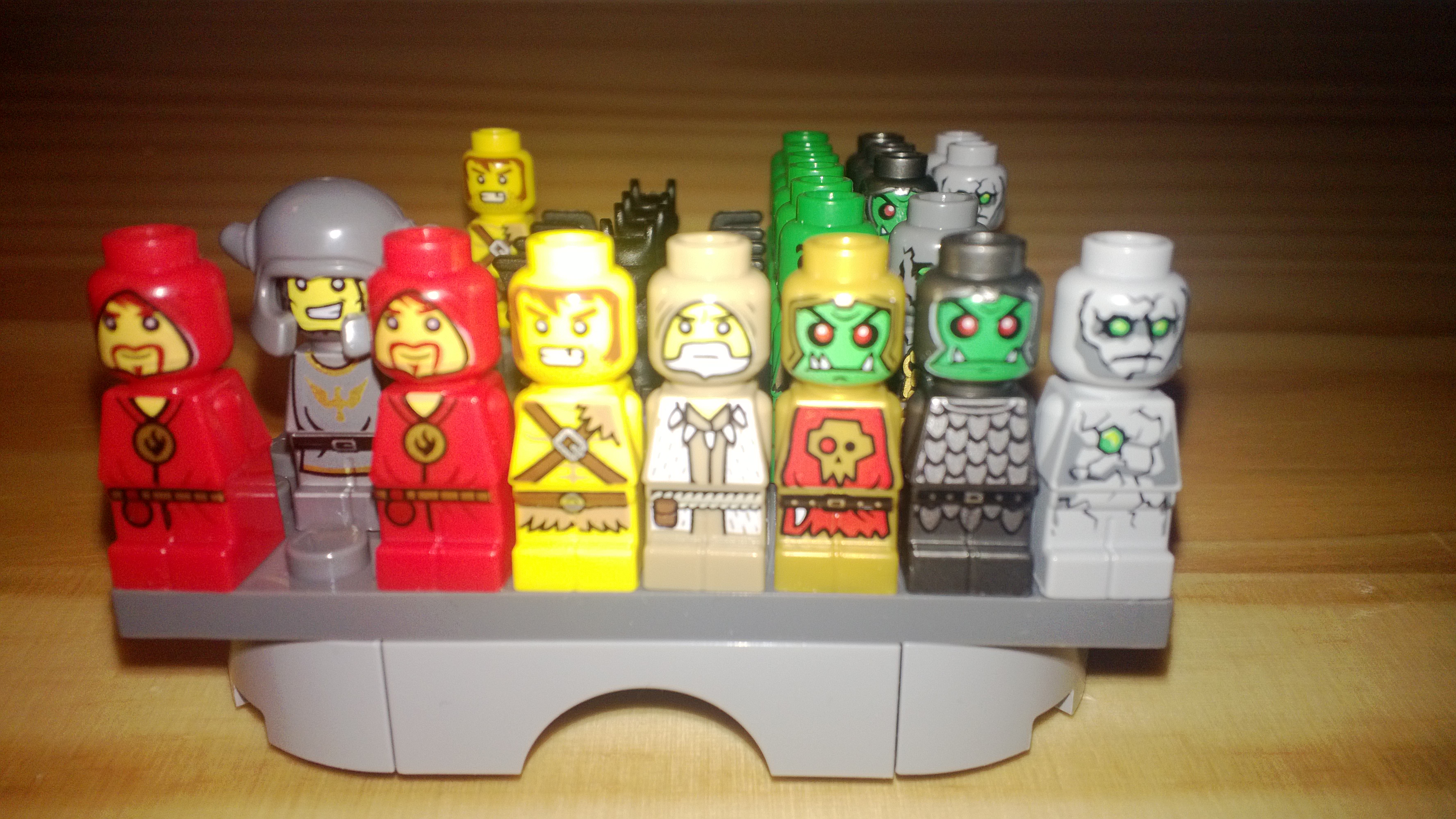lego_games_minifigs_b.jpg