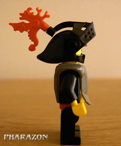 knighthelm4.jpg