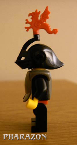 knighthelm6.jpg
