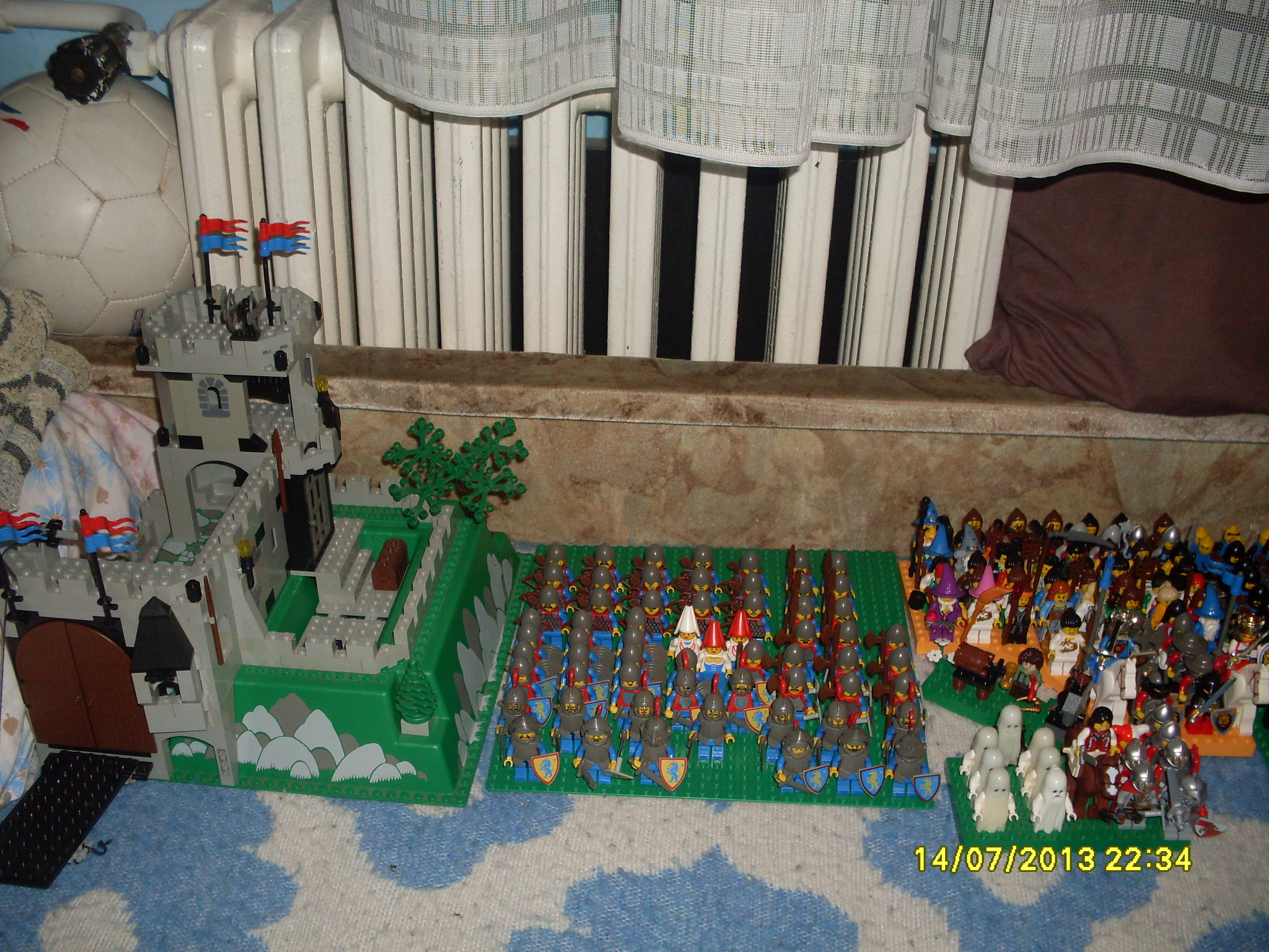 6081_armyes.jpg