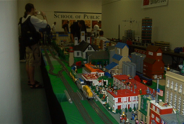 traintownlngview.jpg