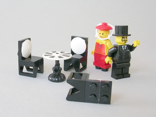 table_and_chairs.jpg