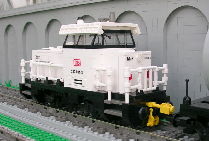 br352-05.jpg