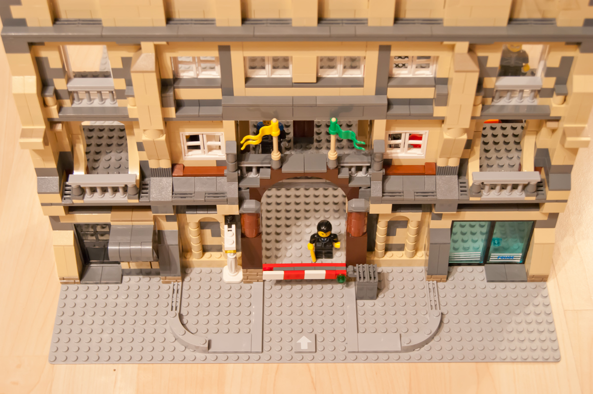 legopolicebuilding07.jpg