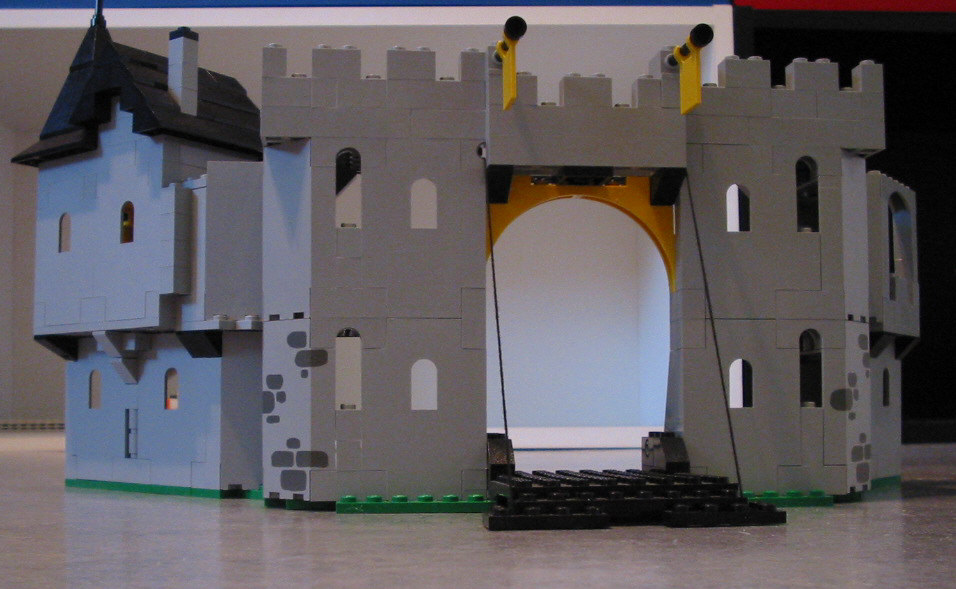 falcon_fort_rebuilt.jpg