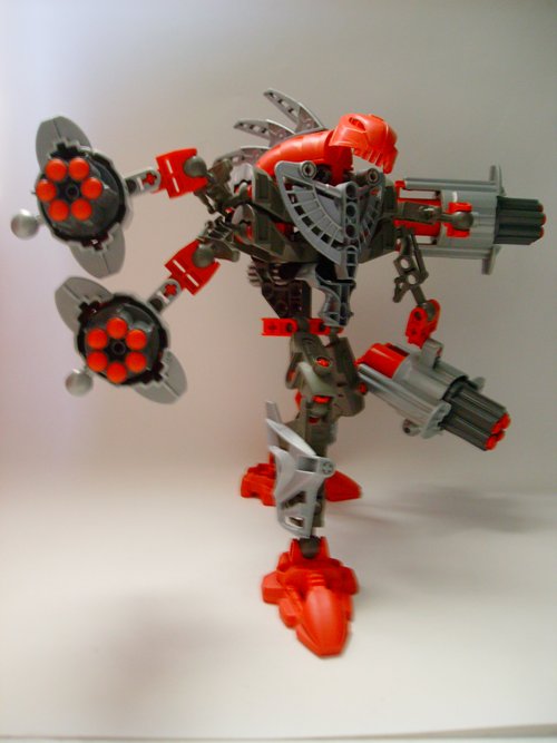 bionicle_creation_demolition_rahkshi_004.jpg