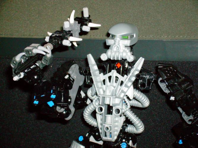 bionicle_weapon_mocs_020_brick.jpg
