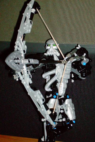 bionicle_weapon_mocs_109_bshelf.jpg