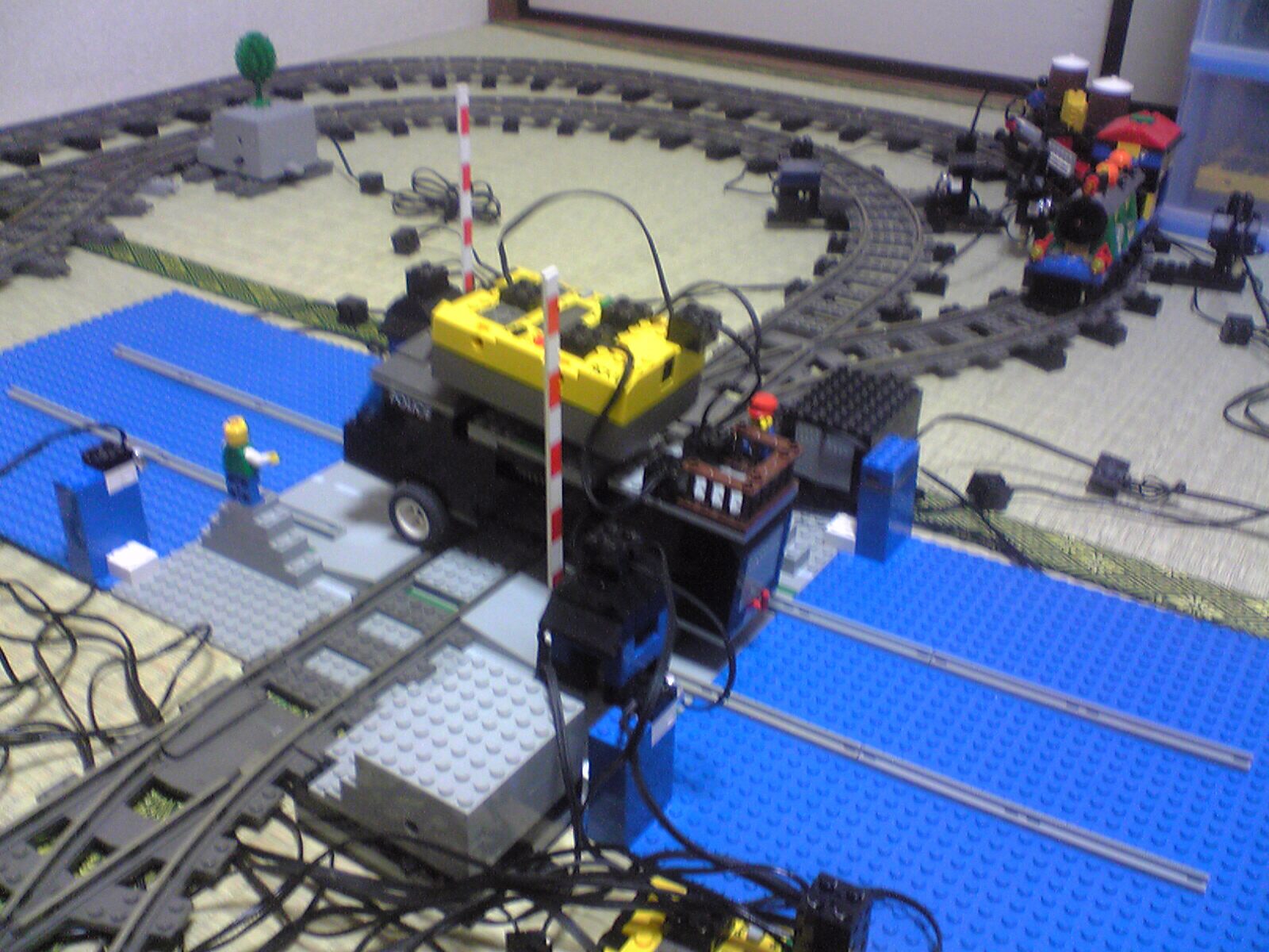 4thlegocreationcontest-02.jpg