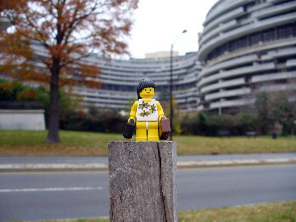 missy-visits-the-infamous-watergate-buildings.jpg