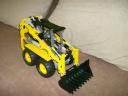 Skid-Steer-Loader