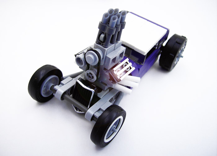 purplepeopleeater002.jpg