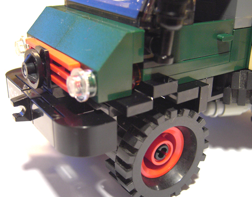 unimoc02.jpg