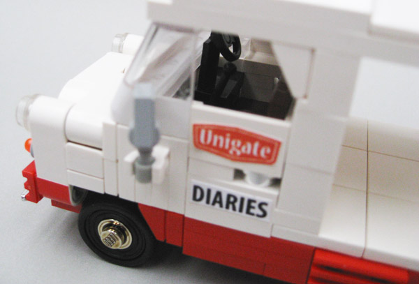 bedfordmilkfloat015.jpg