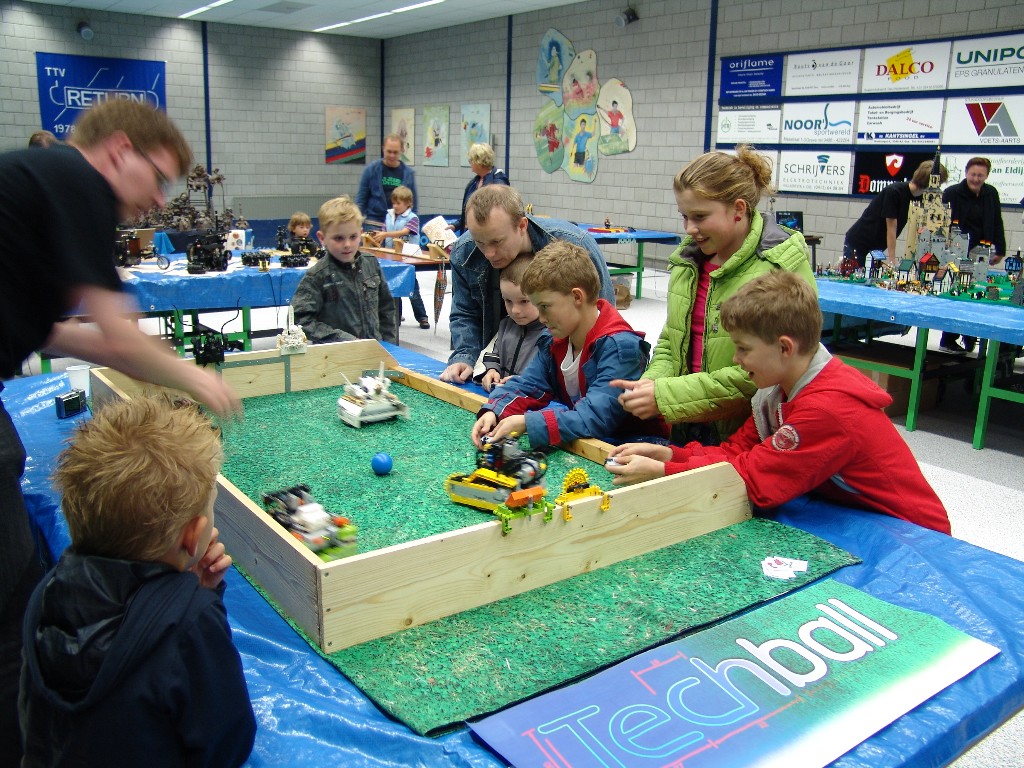 techball_04.jpg