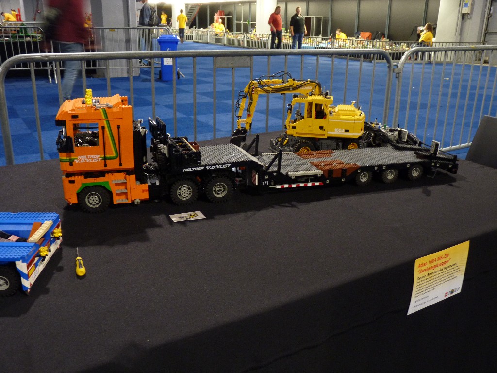 legotrucks_p1050144.jpg