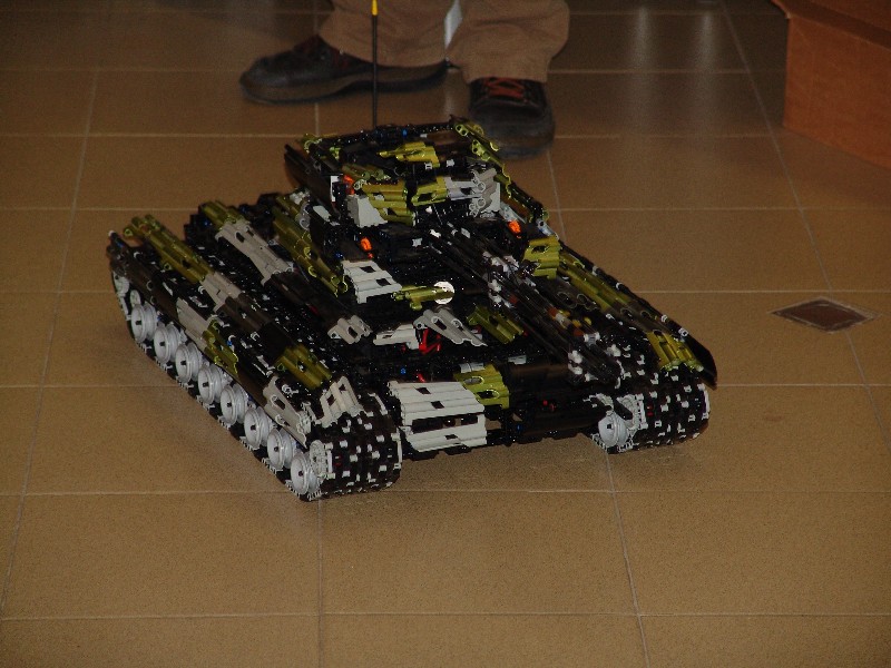 tank01.jpg