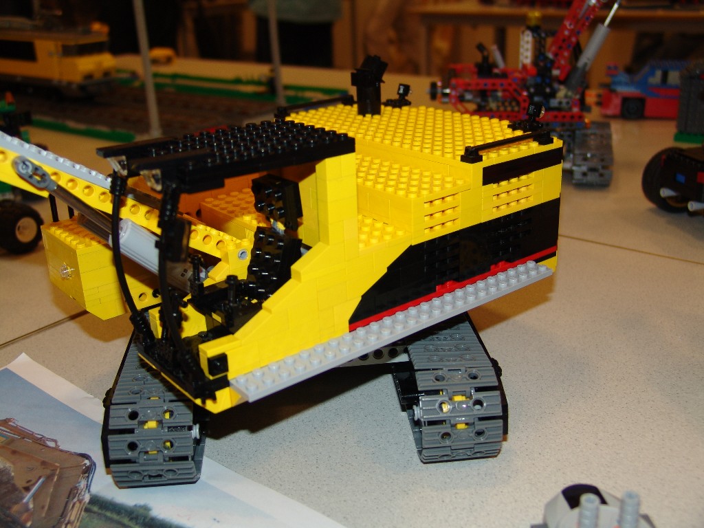 starlegowars01.jpg
