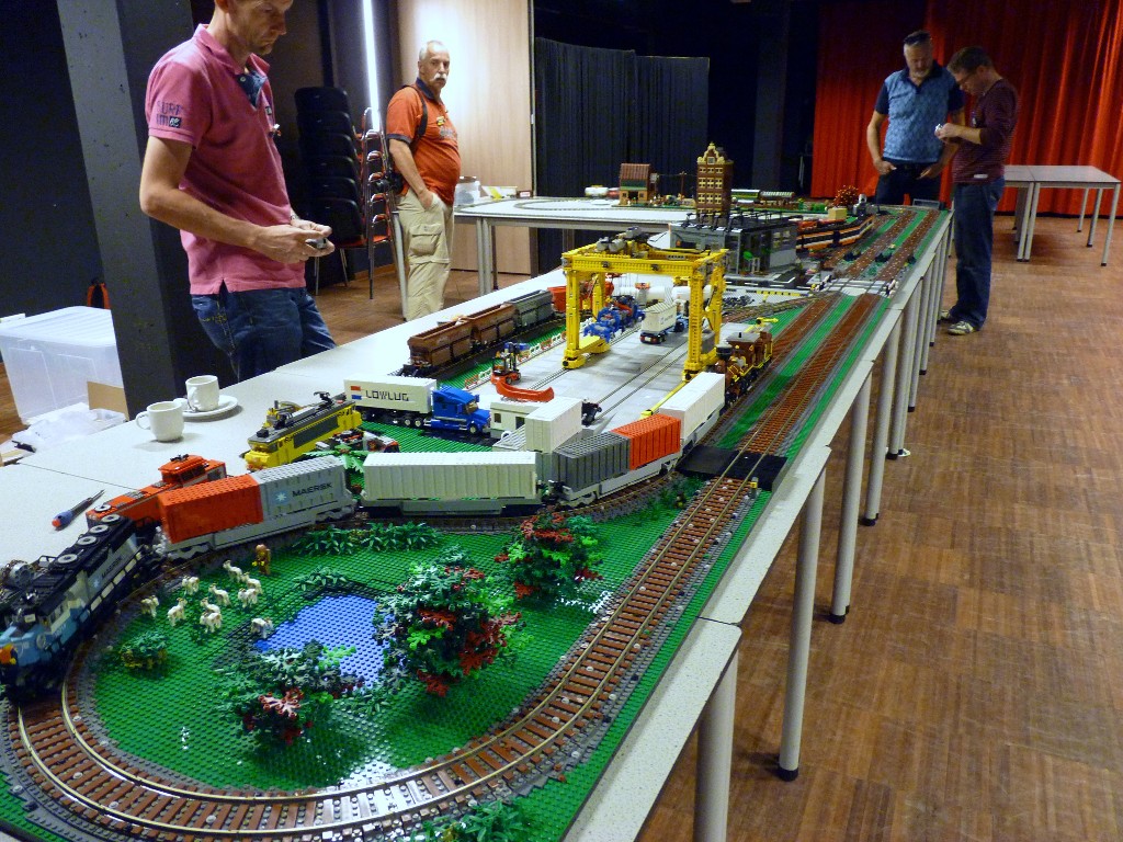 train-p1060116.jpg