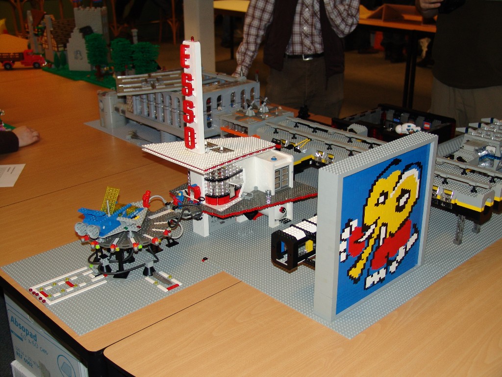 moonbase02.jpg