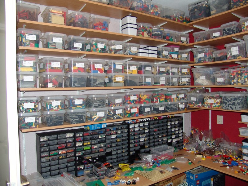 lego_room1.jpg